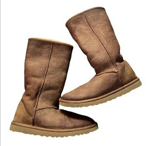 Ugg classic tall II sheepskin Boots